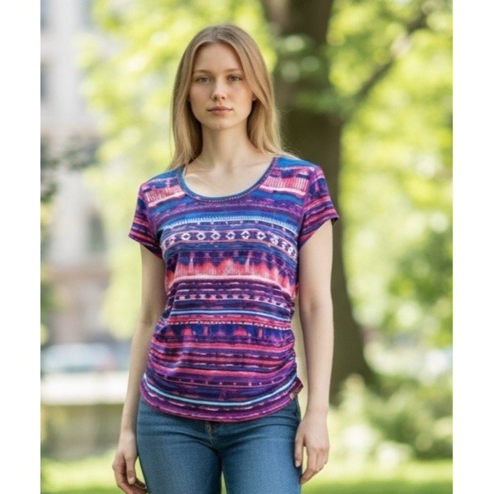 Title Nine Women's M SS Ruched Waist Scoop Tee Purple Coral Geo EUC